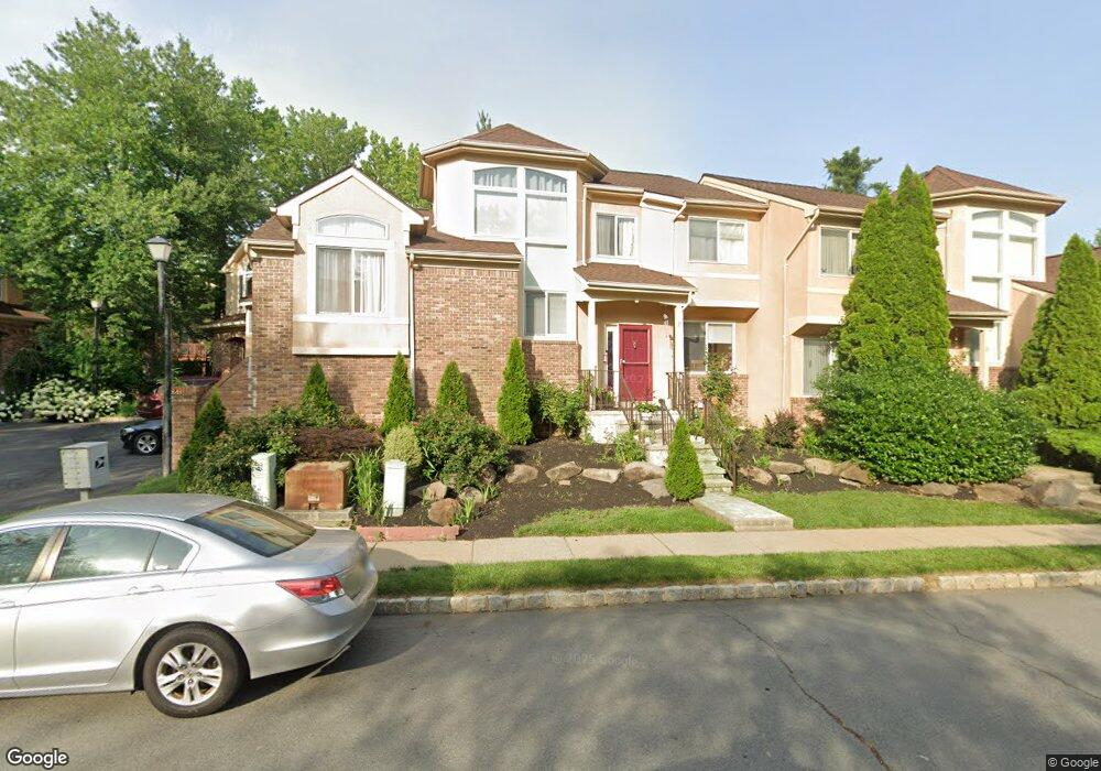 27 Kingsland Cir, Monmouth Junction, NJ 08852 - photo 1