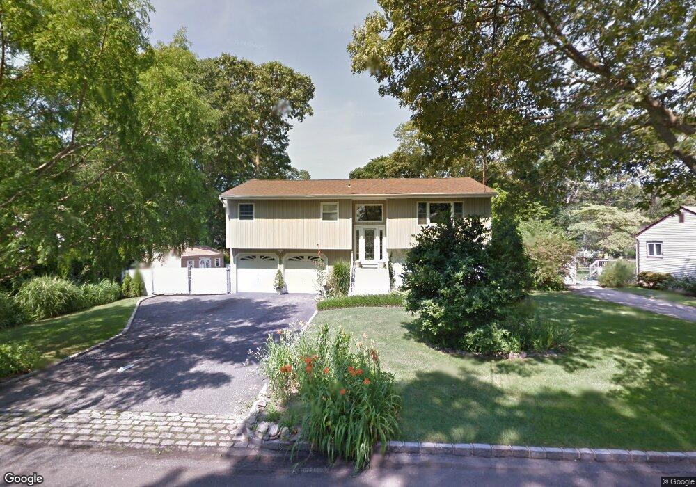 470 3rd Ave, Bayport, NY 11705 - photo 1