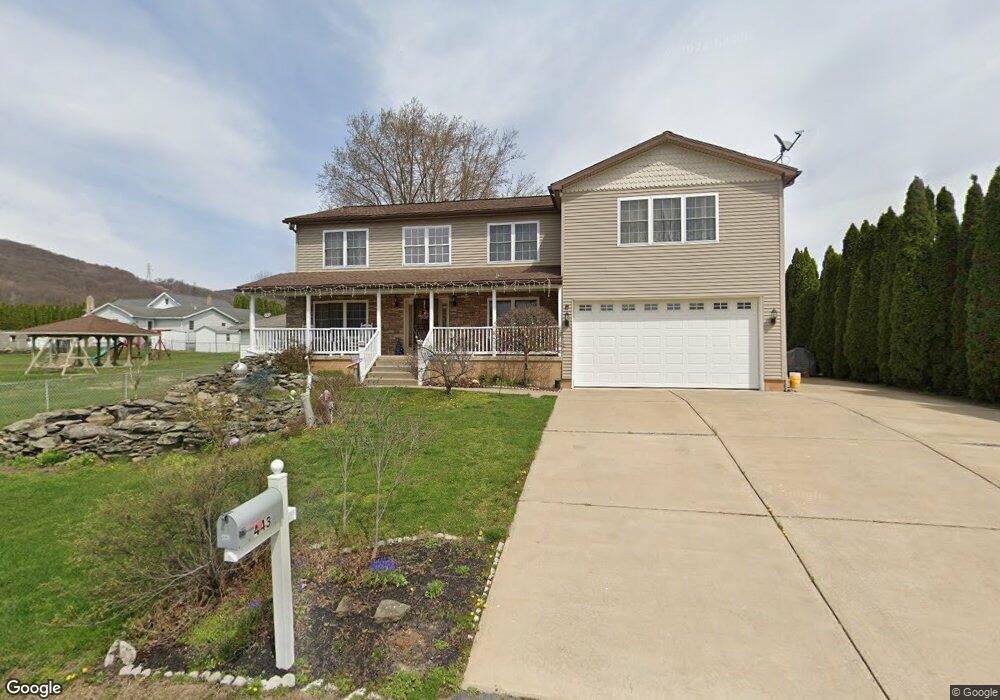 573 W 5th St, Wyoming, PA 18644 - photo 1