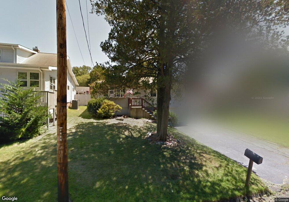 125 Mohawk Drive Extension, West Haven, CT 06516 - photo 1