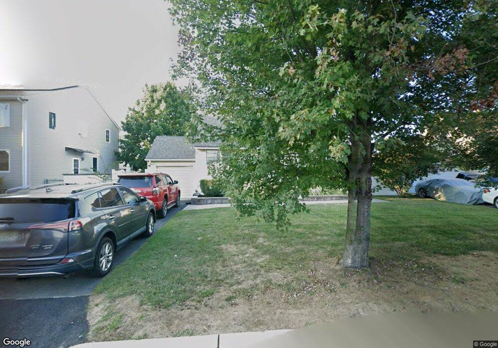 10 Prentiss Rd, New Brunswick, NJ 08901 - photo 1