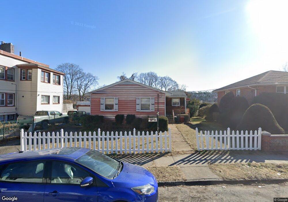 140 Woodland Ave, Yonkers, NY 10703 - photo 1