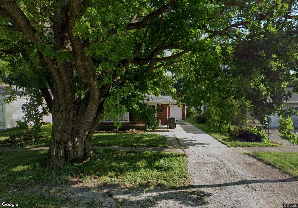 705 E Overton St, Tuscola, IL 61953 - photo 1