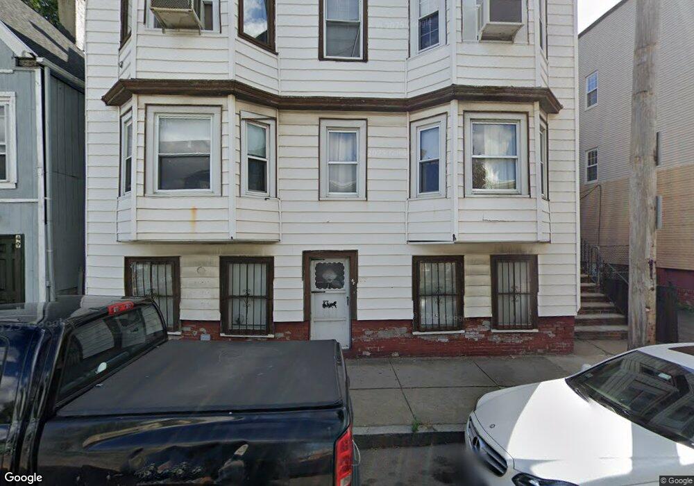 47 Condor St unit 101, Boston, MA 02128 - photo 1