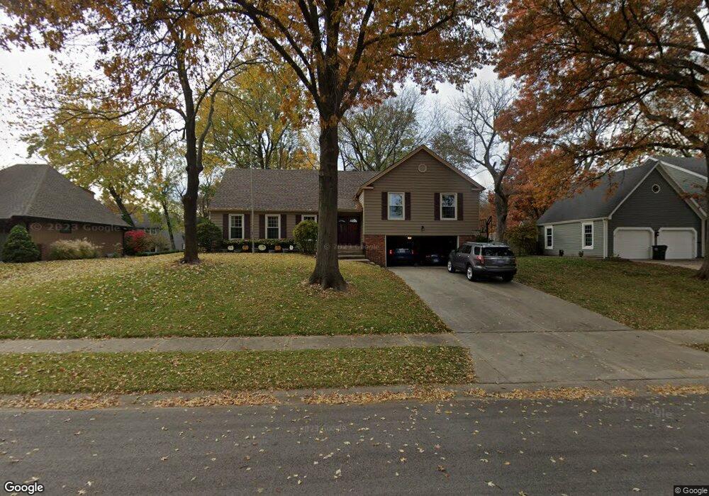 10415 W 52nd St, Shawnee, KS 66203 - photo 1