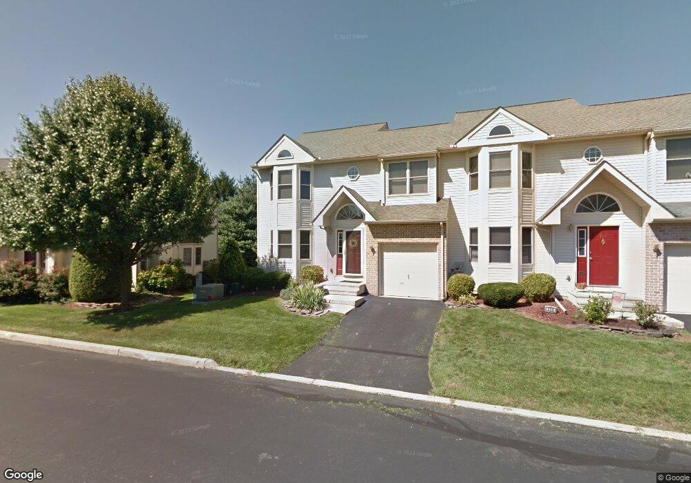 202 Ridings Cir unit F202, Macungie, PA 18062 - photo 1