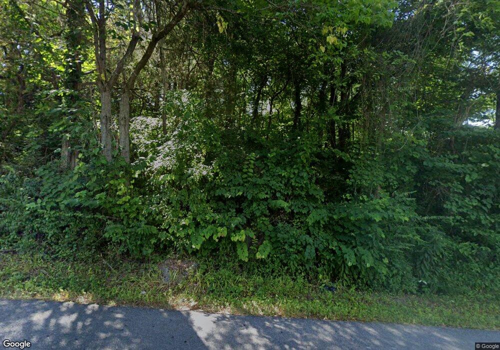 577 Woodlyn Rd, Johnson City, TN 37601 - photo 1