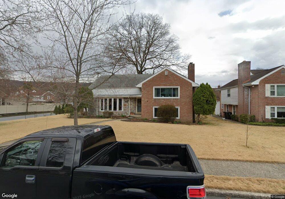 811 N 26th St, Reading, PA 19606 - photo 1