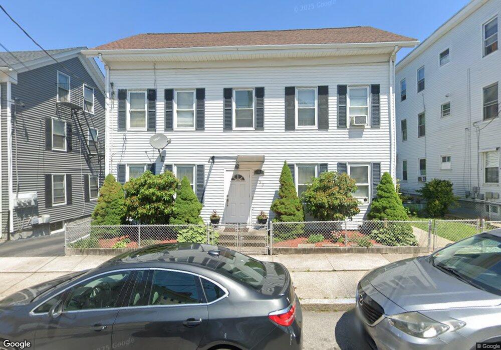 33 Pine St, Pawtucket, RI 02860 - photo 1