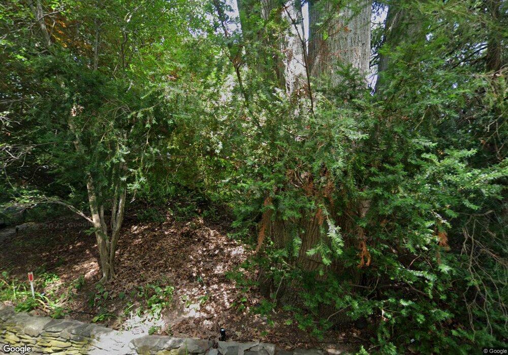 21 Henderson Rd, Weymouth, MA 02188 - photo 1