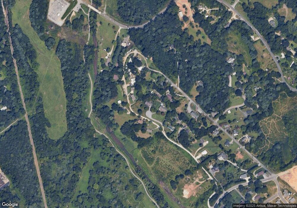 314 Queen St, Hendersonville, NC 28792 - photo 1