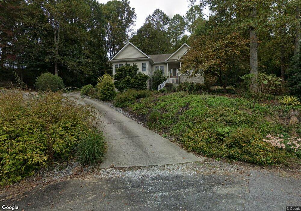 135 Buckeye Dr, Hendersonville, NC 28792 - photo 1