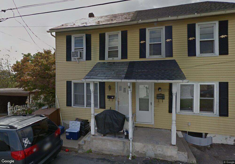 118 S Elm St, Nazareth, PA 18064 - photo 1