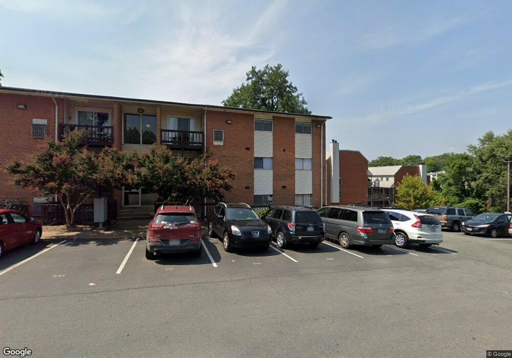 1215 Wertland St unit A32, Charlottesville, VA 22903 - photo 1