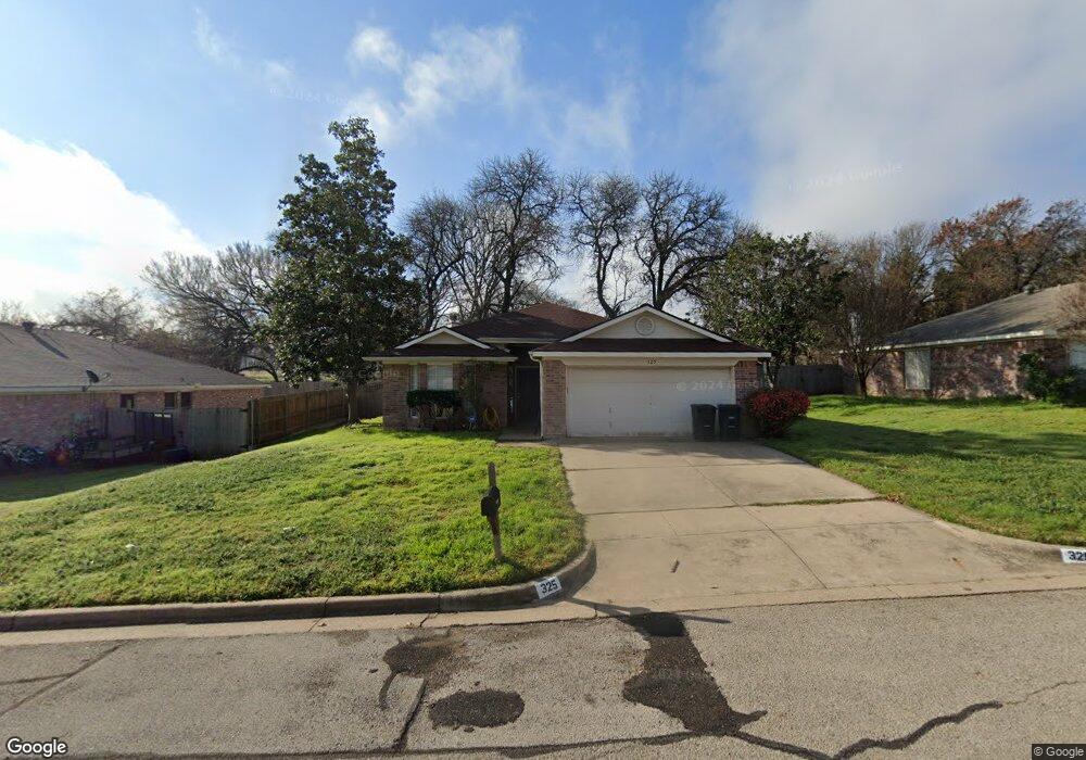 325 Sweetwater Dr, Weatherford, TX 76086 - photo 1