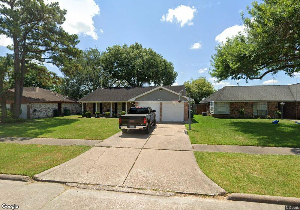 9730 Kirkfalls Dr, Houston, TX 77089 - photo 1