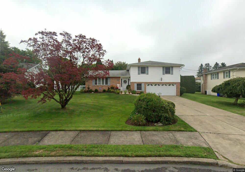 127 Wilson Dr, Hazleton, PA 18201 - photo 1
