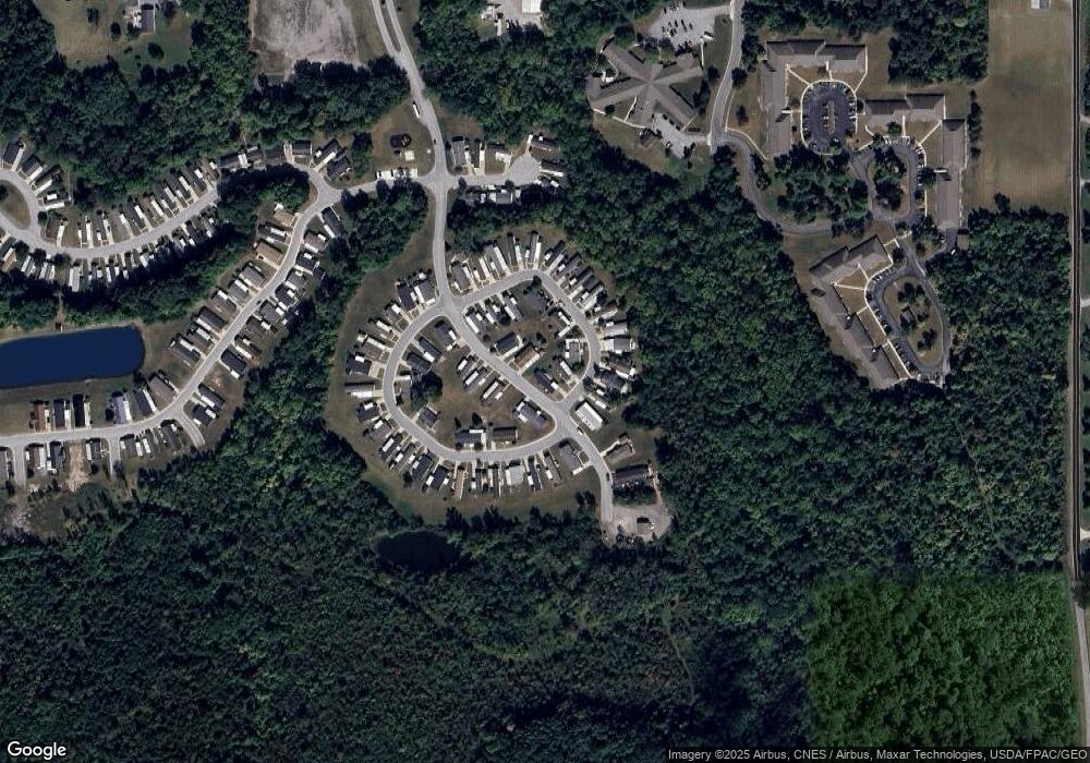 217 Pinewood Cir, Lima, OH 45804 - photo 1