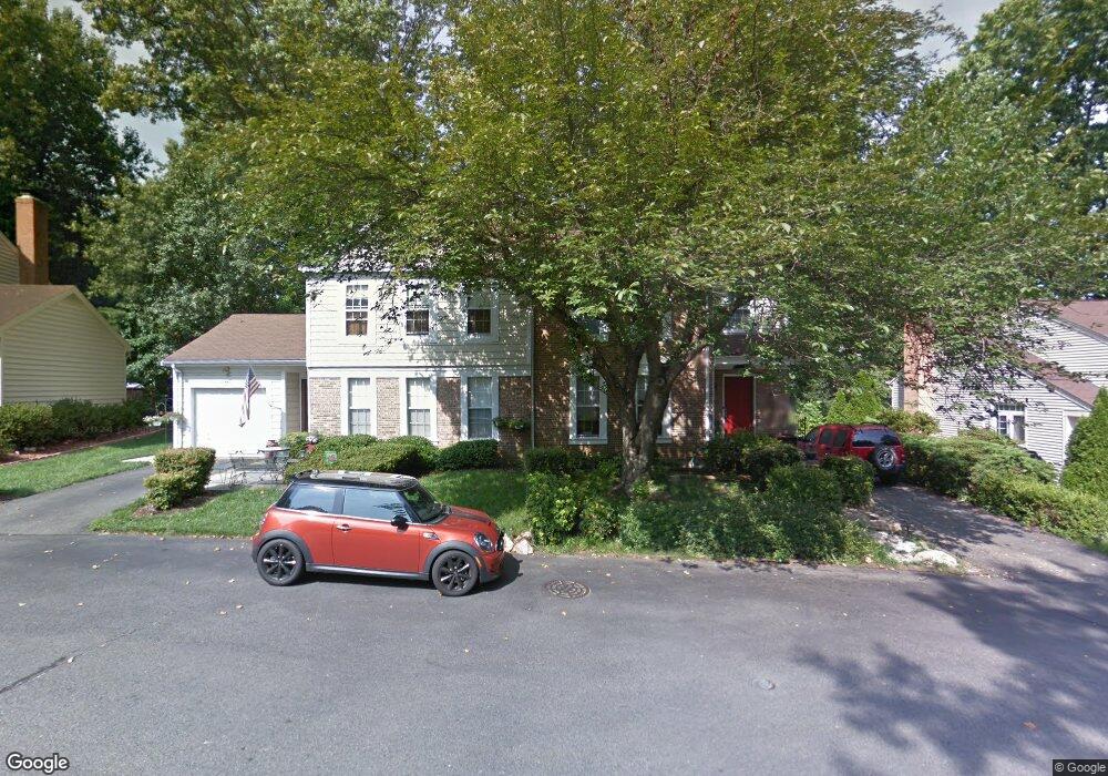 9961 Hemlock Woods Ln, Burke, VA 22015 - photo 1