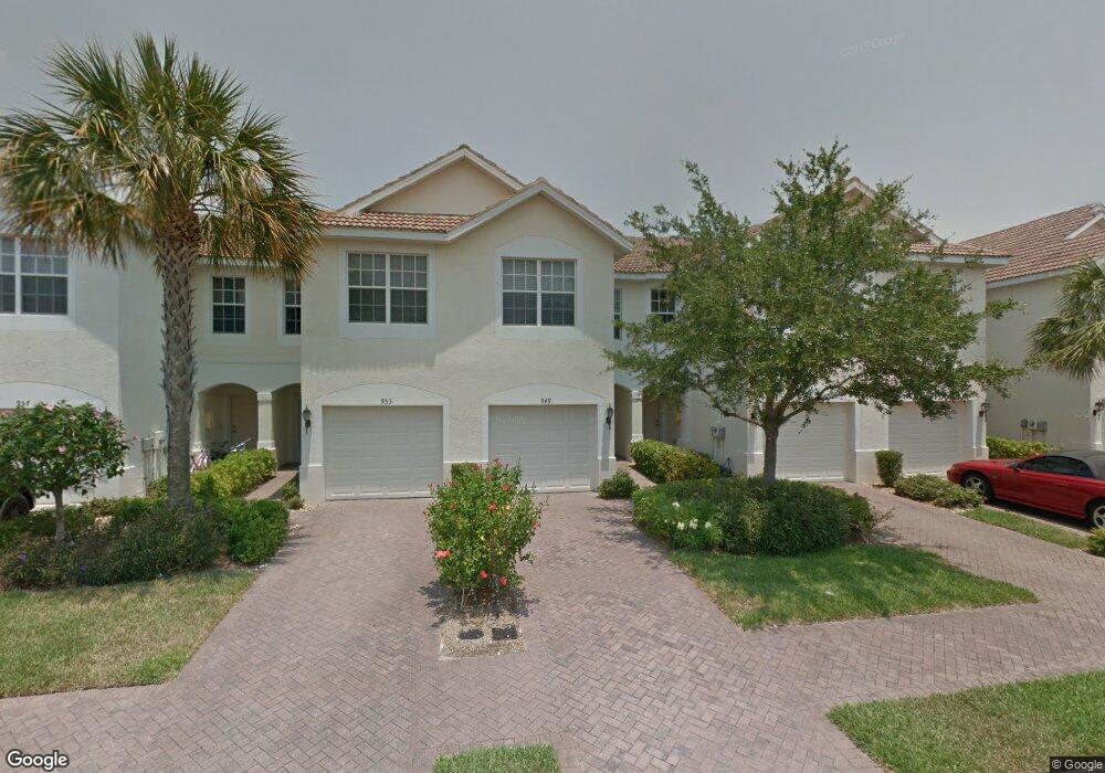 945 Hampton Cir, Naples, FL 34105 - photo 1