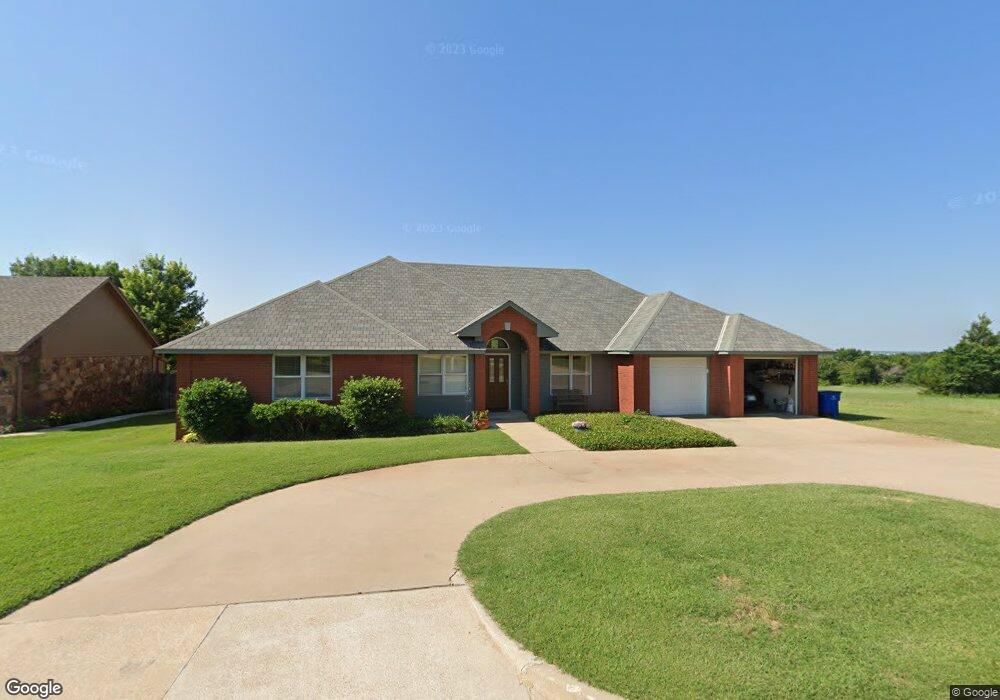 2110 Crossgate Rd, Duncan, OK 73533 - photo 1