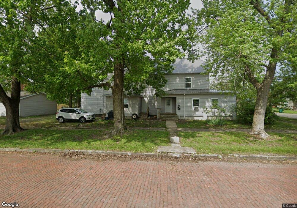 2201 Prairie Ave, Mattoon, IL 61938 - photo 1