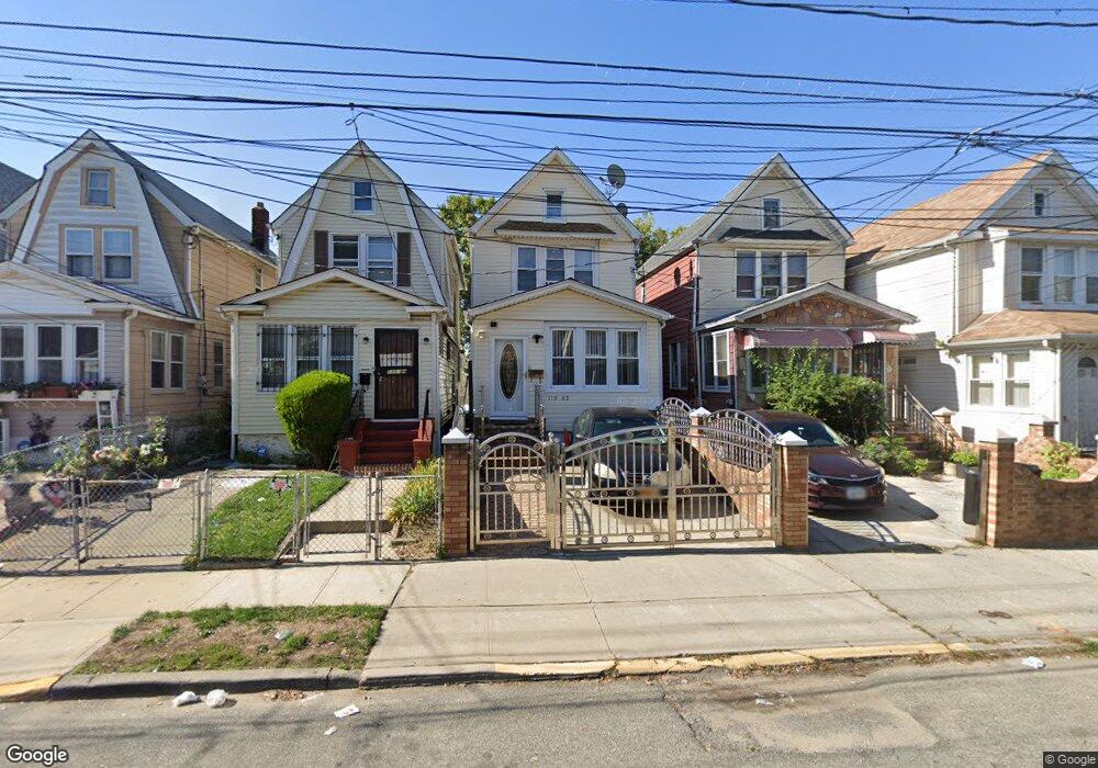 11562 155th St, Jamaica, NY 11434 - photo 1