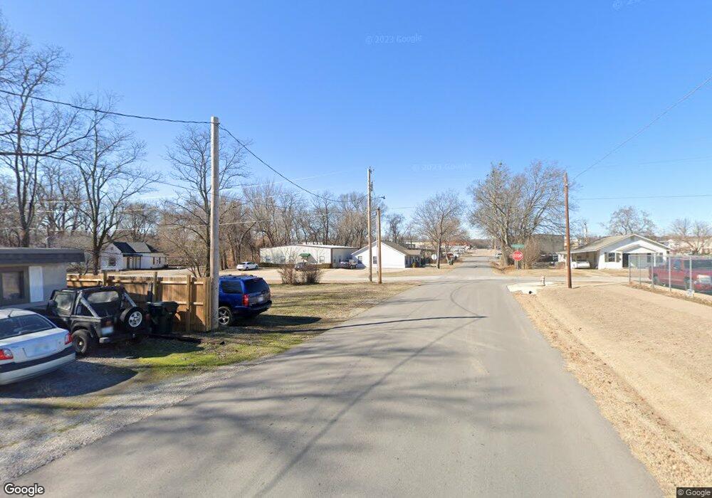 364 W Claremore St, Claremore, OK 74017 - photo 1