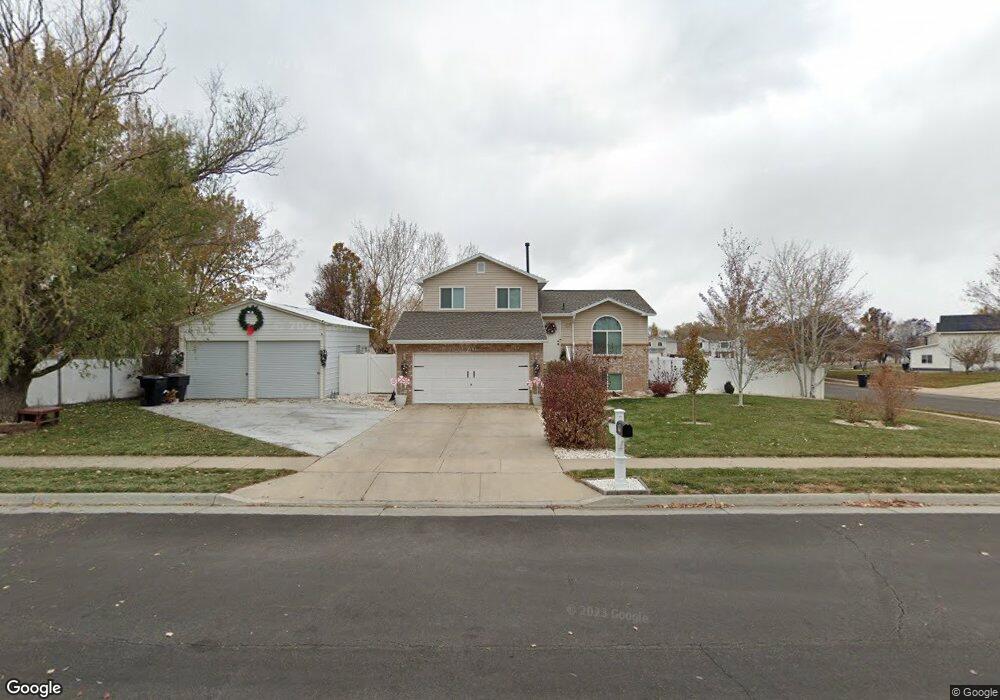 2101 N 2290 W, Clearfield, UT 84015 - photo 1