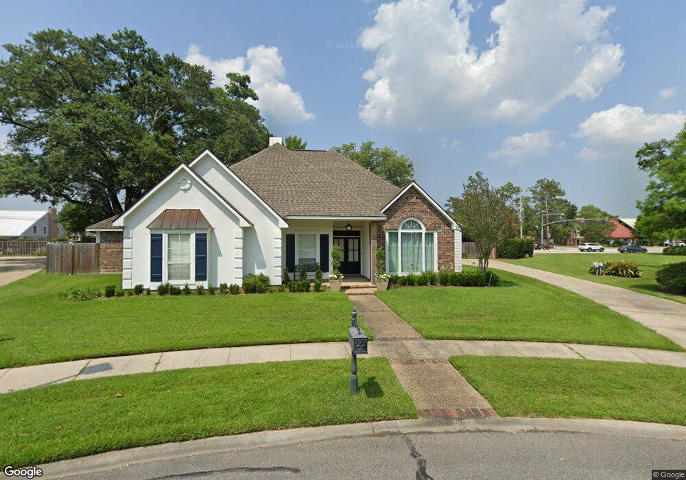 10711 N Great Oak Ct, Baton Rouge, LA 70810 - photo 1