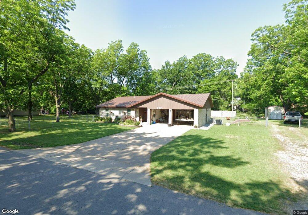 320 N Taylor St, Pryor, OK 74361 - photo 1