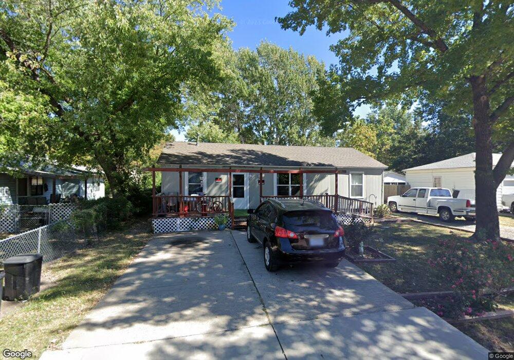 221 N Ora St, Pryor, OK 74361 - photo 1