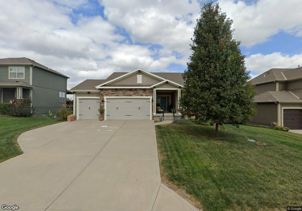 1512 SW 44th St, Lees Summit, MO 64082 - photo 1