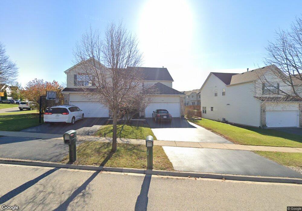 1089 Viewpoint Dr, Lake In the Hills, IL 60156 - photo 1