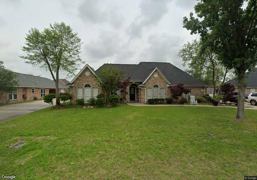 319 Oxford Ct, Lake Charles, LA 70605 - photo 1
