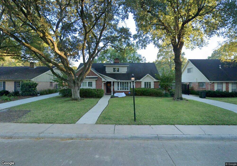 10035 Meadow Lake Ln, Houston, TX 77042 - photo 1