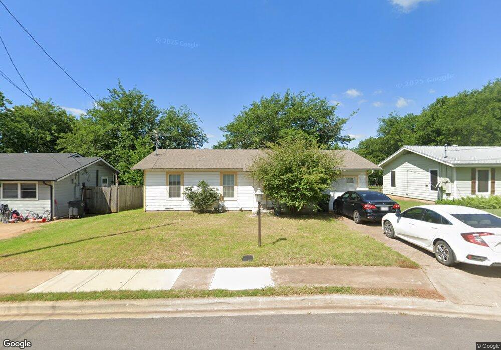 313 Gatrix Ave, Cleburne, TX 76033 - photo 1