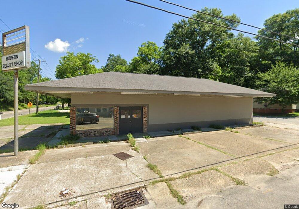 1227 W 10th St, Laurel, MS 39440 - photo 1