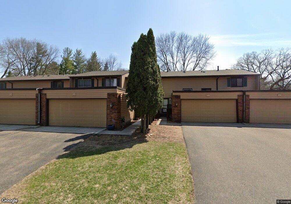 4781 Spring Cir, Minnetonka, MN 55345 - photo 1