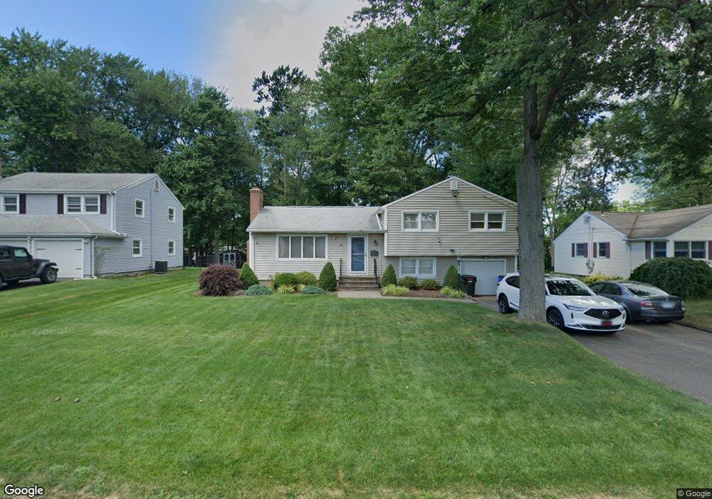 157 Dudley Rd, Wethersfield, CT 06109 - photo 1