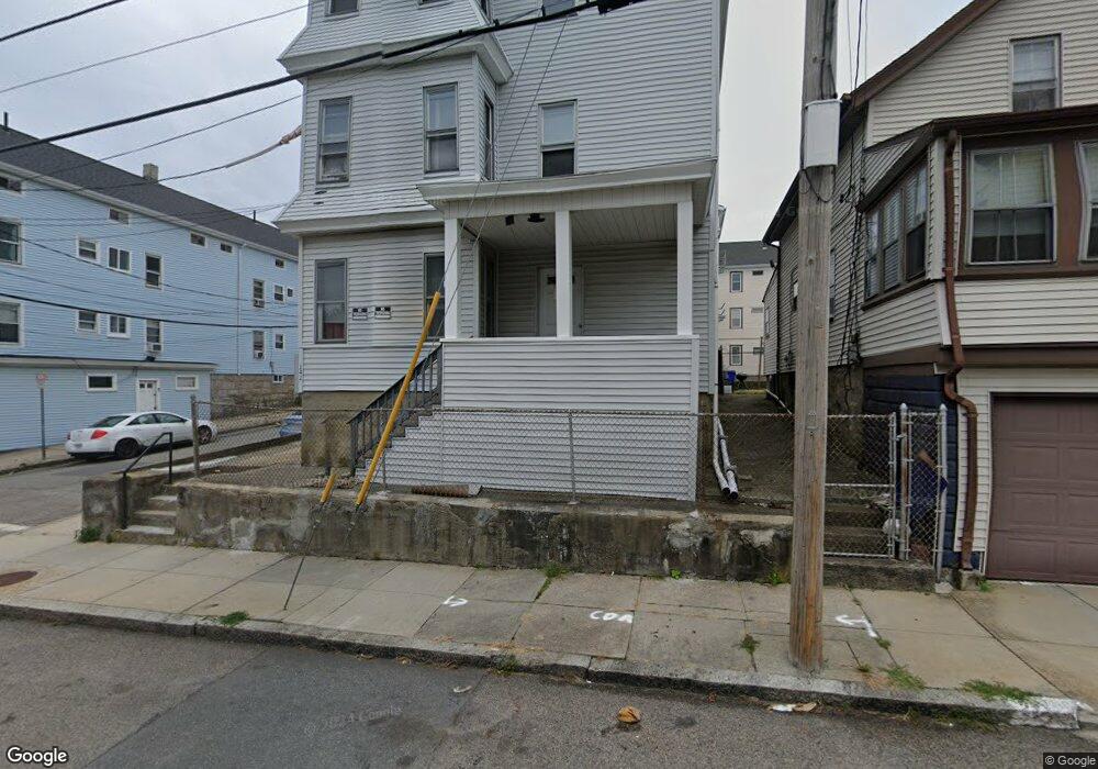 142 Hamlet St unit 2, Fall River, MA 02724 - photo 1