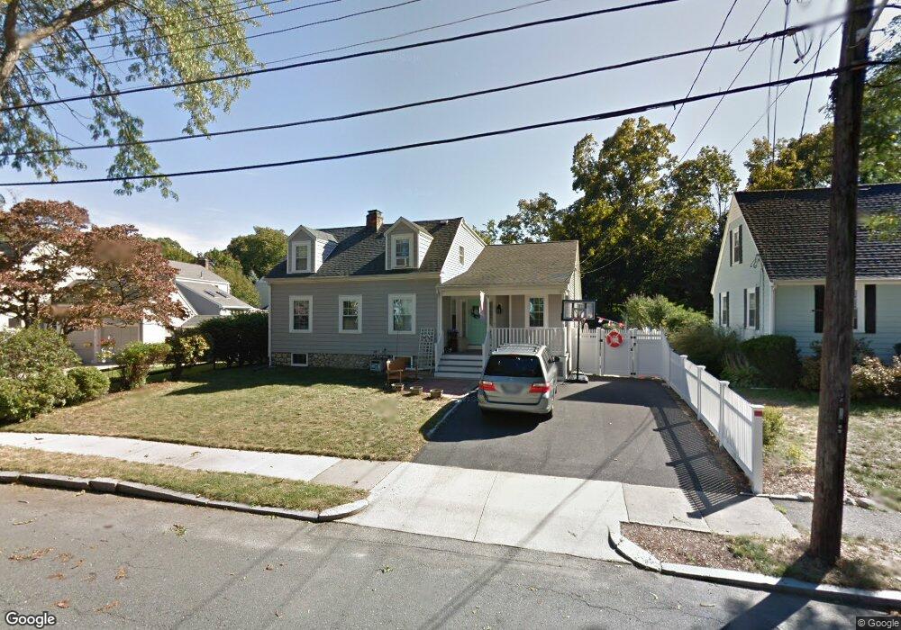 4 Avalon Rd, Stoneham, MA 02180 - photo 1