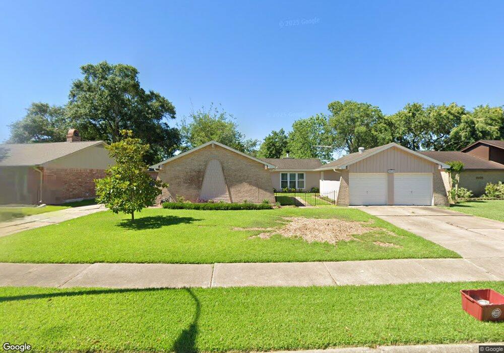 16110 Forest Bend Ave, Friendswood, TX 77546 - photo 1