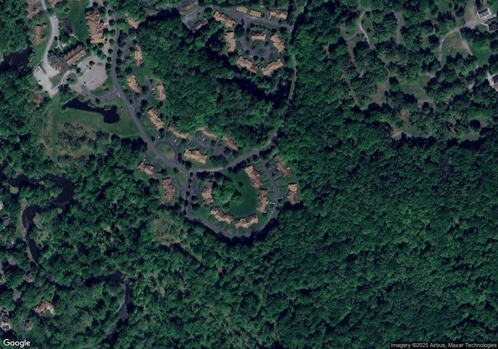 126 Village Dr unit 126, Stroudsburg, PA 18360 - photo 1