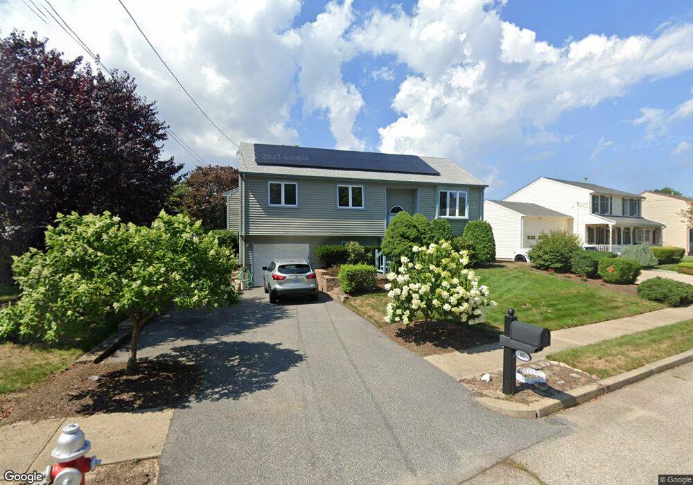 65 Zachariah Place, Warwick, RI 02889 - photo 1