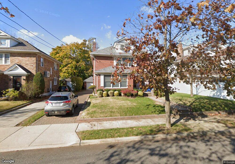 788 Hampton Rd, Woodmere, NY 11598 - photo 1