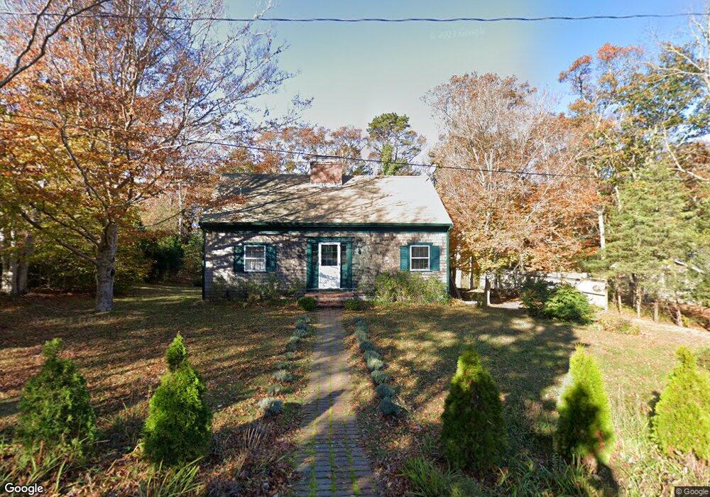 64 Lantern Ln, Vineyard Haven, MA 02568 - photo 1