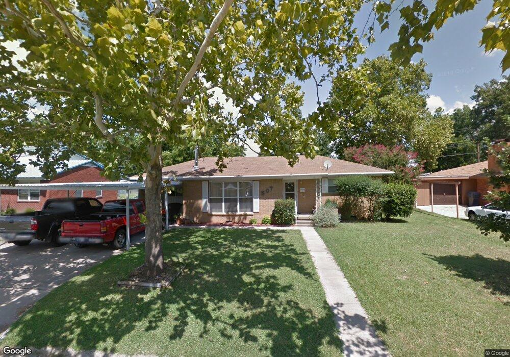 507 Regent St, Ardmore, OK 73401 - photo 1