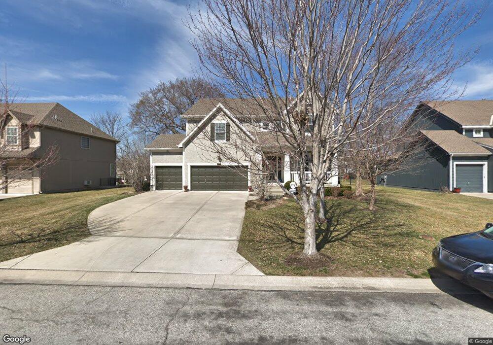 4902 W 155th Terrace, Overland Park, KS 66224 - photo 1