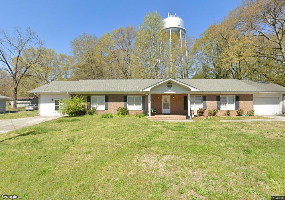 121 E 5th St, Monroe, GA 30655 - photo 1